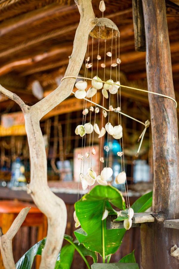 Mikoko Beach & Cottages バガモヨ エクステリア 写真